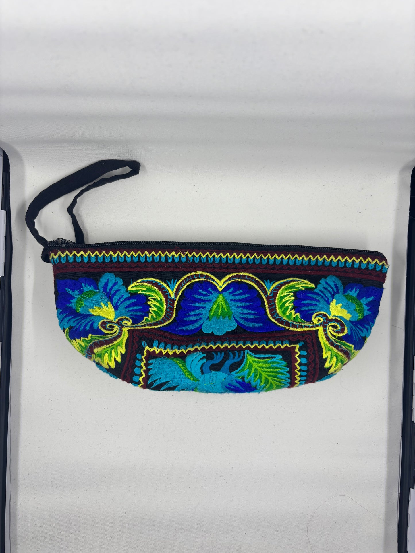 Medium Embroidered Makeup Bag