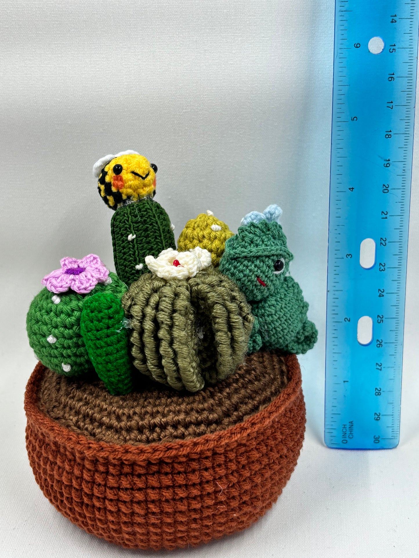 Crochet Cactus Pot with Lizard