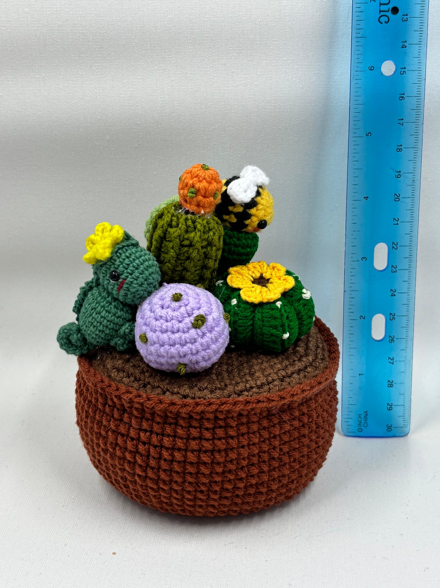 Crochet Cactus Pot with Lizard