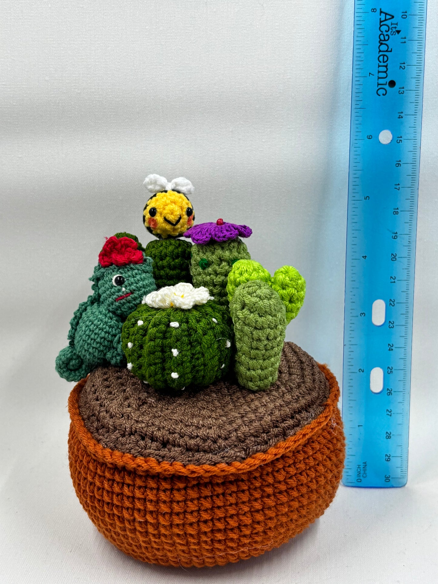 Crochet Cactus Pot with Lizard