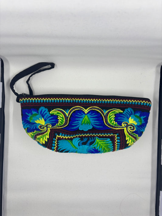 Medium Embroidered Makeup Bag